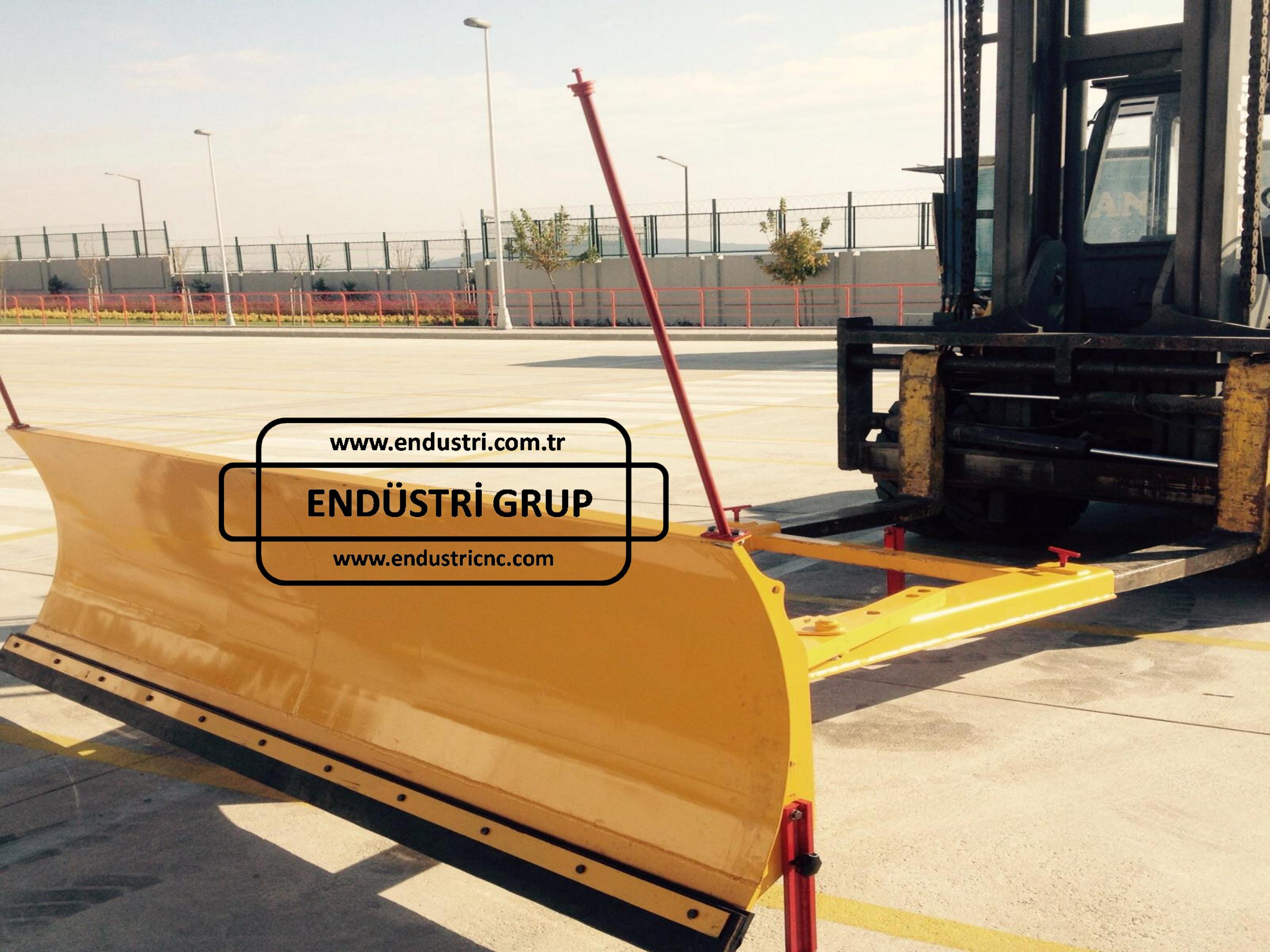 forklift-catali-kar-kum-talas-toz-kureme-atasmani-aparati-kepcesi-makinasi-kuregi-bicagi