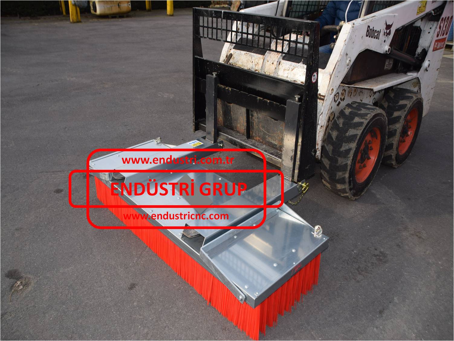 forklift-traktor-telehandler-transpalet-catali-supurge-atasmani-endustriyel-hidrolik-motorlu-doner-fabrika-yol-ahir-bahce-talas-hurda-cakil-tas-kaya-kum-cop-toz-supurme-fircasi (2) forklift-traktor-telehandler-transpalet-catali-supurge-atasmani-endustriyel-hidrolik-motorlu-doner-fabrika-yol-ahir-bahce-talas-hurda-cakil-tas-kaya-kum-cop-toz-supurme-fircasi